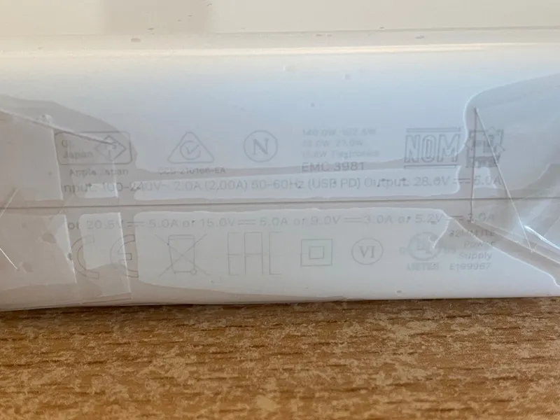 Apple MLYU3ZM/A ALIMENTATION Adaptateur secteur USB-C 140W (original)